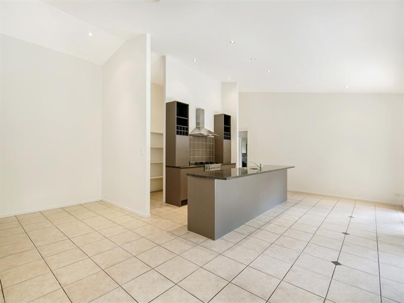 27 Toulambi Drive, Buderim QLD 4556