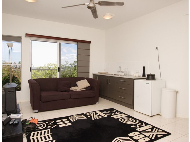 10 Village Place, Buderim QLD 4556