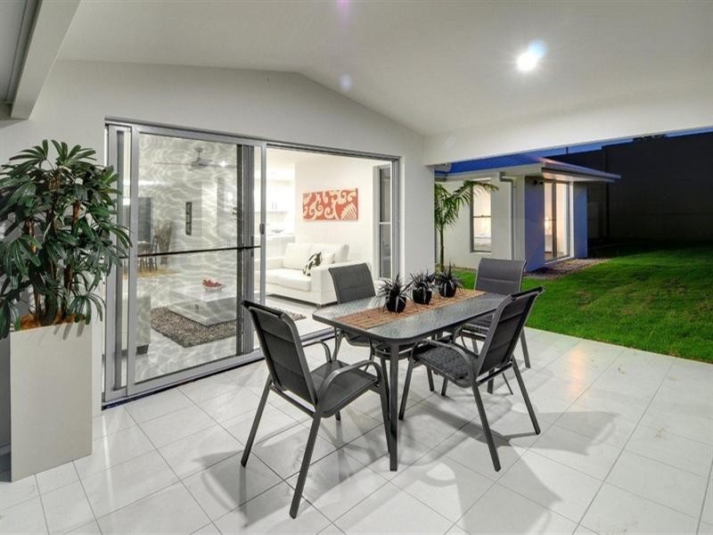 17 Lark Circuit, Mountain Creek QLD 4557
