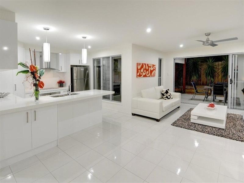 17 Lark Circuit, Mountain Creek QLD 4557