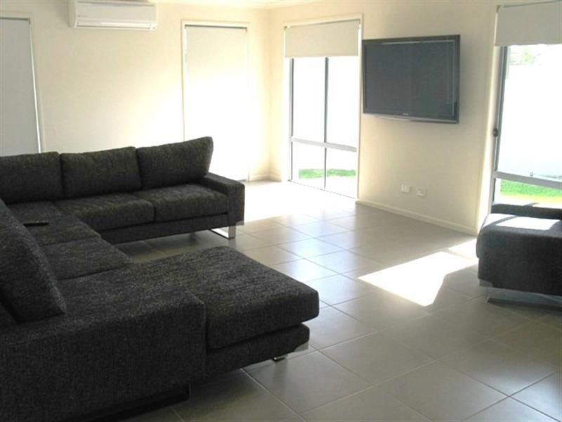 16 Bainbridge Circuit, Sippy Downs QLD 4556