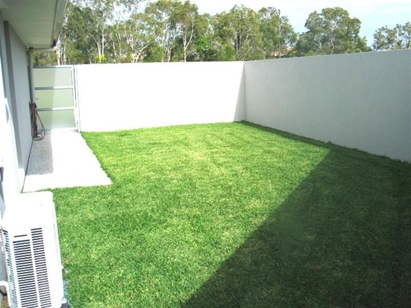 16 Bainbridge Circuit, Sippy Downs QLD 4556