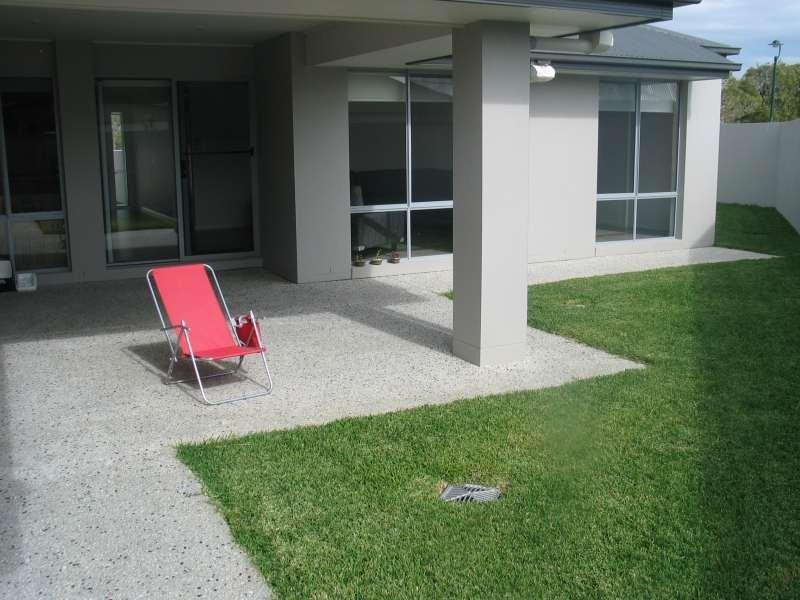 16 Bainbridge Circuit, Sippy Downs QLD 4556