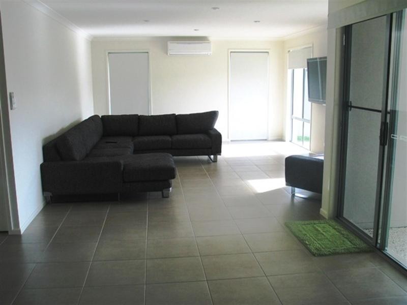 16 Bainbridge Circuit, Sippy Downs QLD 4556