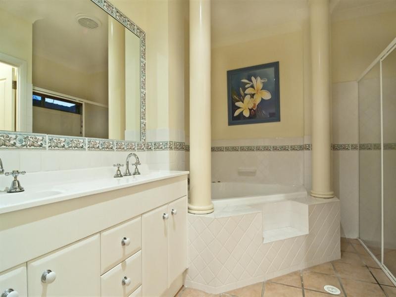 6 Northlake Crescent, Sippy Downs QLD 4556