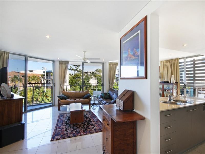 301/3 Arthur Street, Kings Beach QLD 4551