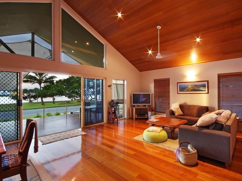 24 Harbour Parade, Buddina QLD 4575