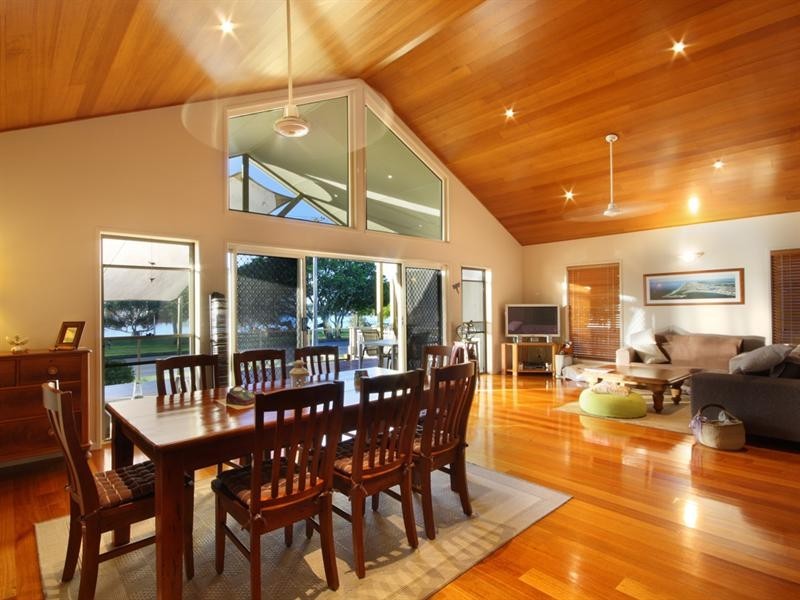 24 Harbour Parade, Buddina QLD 4575