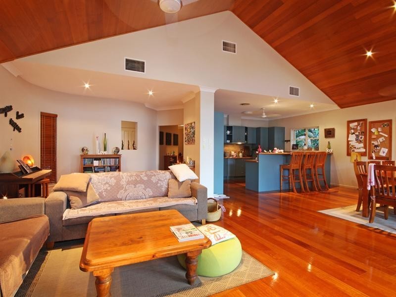 24 Harbour Parade, Buddina QLD 4575