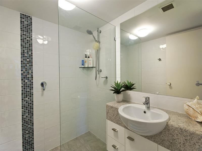 Unit 1 12-14 Lindsay Street, Alexandra Headland QLD 4572