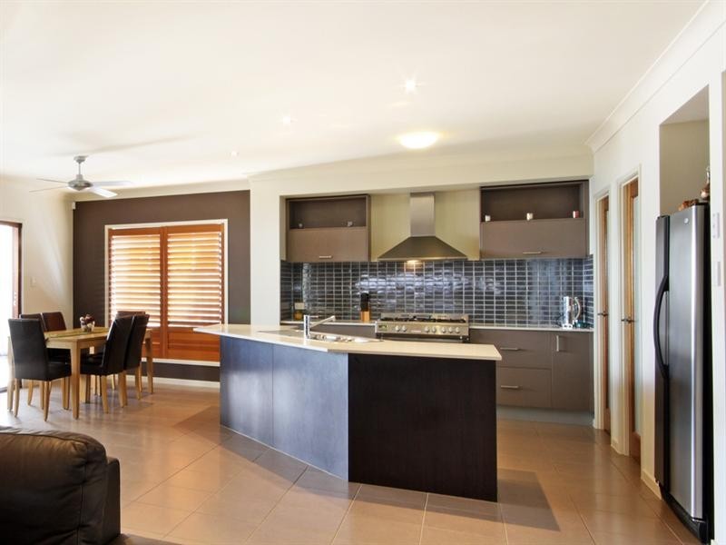 18 Ocean Keys Crescent, Mount Coolum QLD 4573