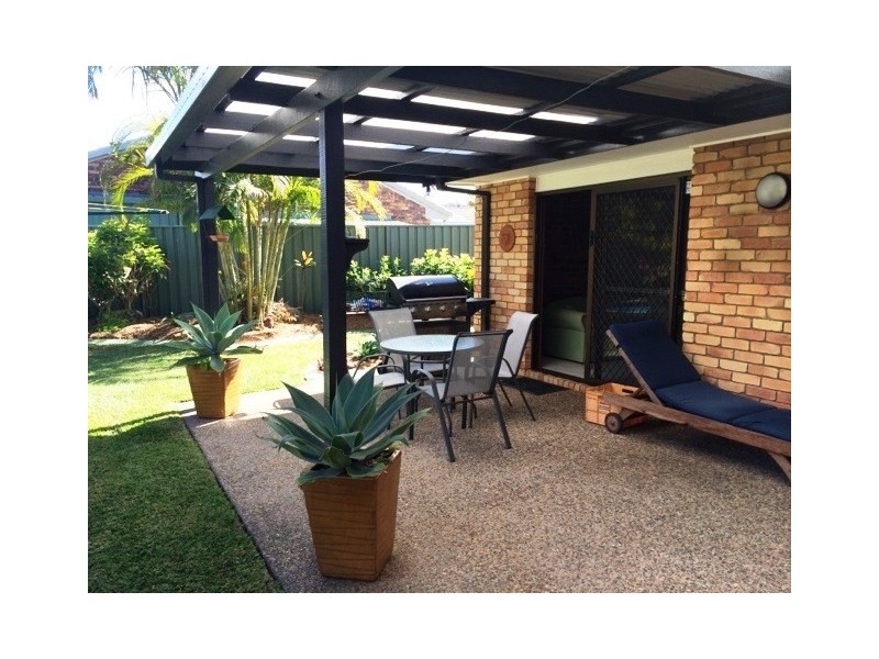 5 Poplar Place, Mooloolaba QLD 4557