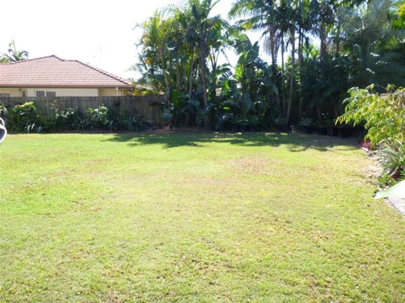 5 Greenway Place, Mountain Creek QLD 4557