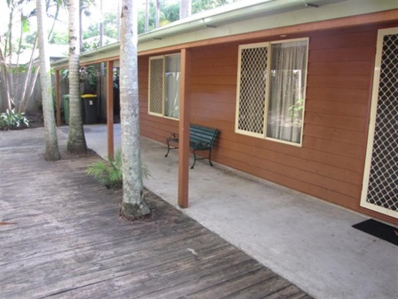 13 Martins Drive, Kuluin QLD 4558