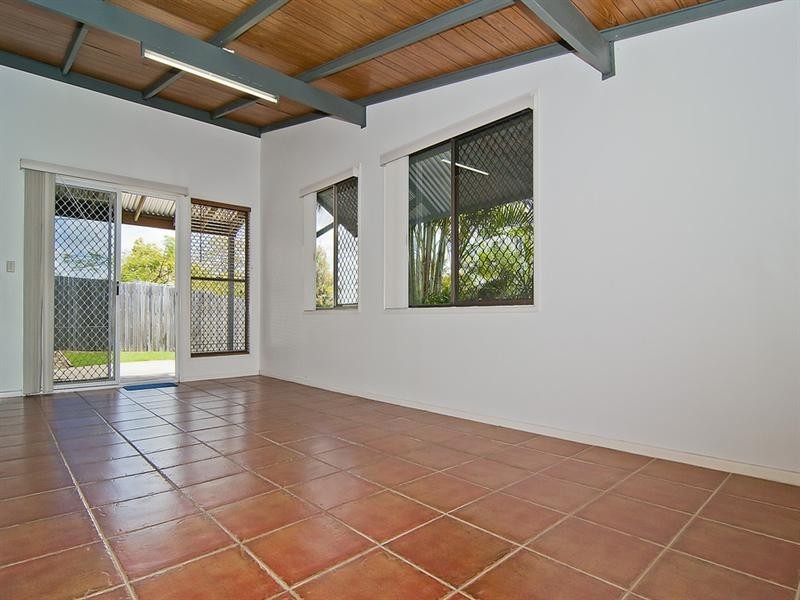 49 Wharf Road, Bli Bli QLD 4560