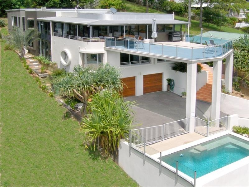 21 Yakola Parade, Alexandra Headland QLD 4572