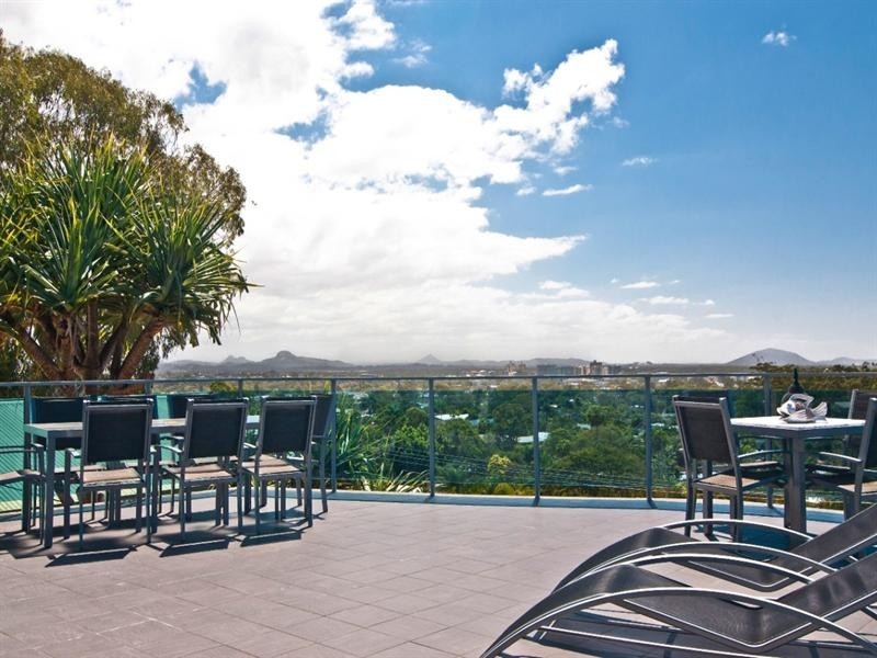 21 Yakola Parade, Alexandra Headland QLD 4572