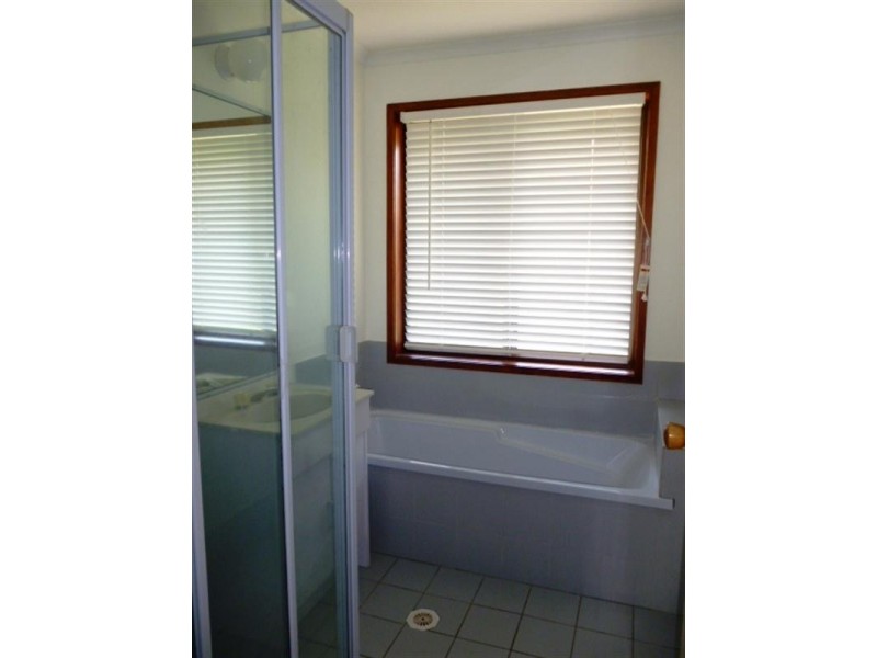 4 Kris Court, Bli Bli QLD 4560