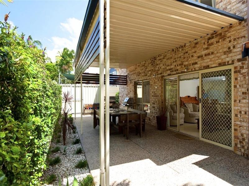 2/135 Tepequar Drive, Maroochydore QLD 4558