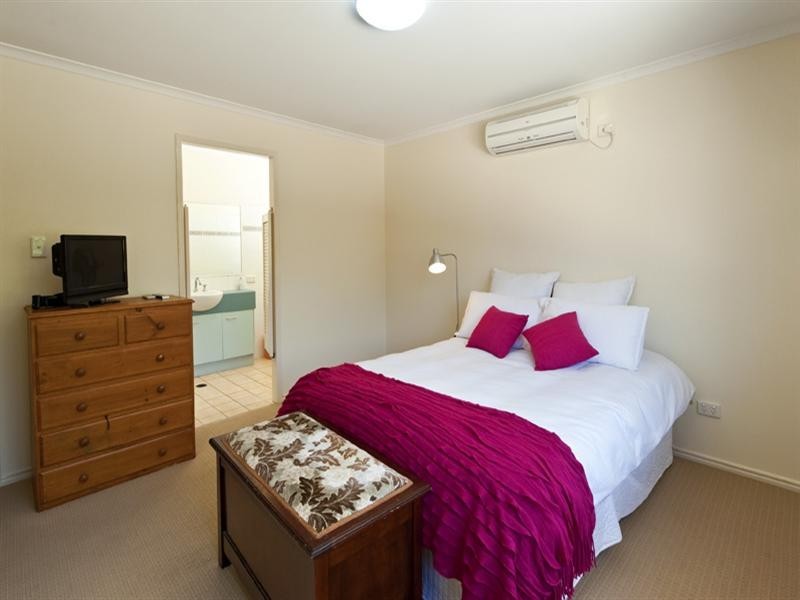 2/135 Tepequar Drive, Maroochydore QLD 4558
