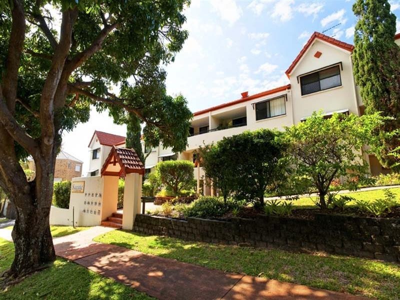 1/12-14 Lindsay Street, Alexandra Headland QLD 4572