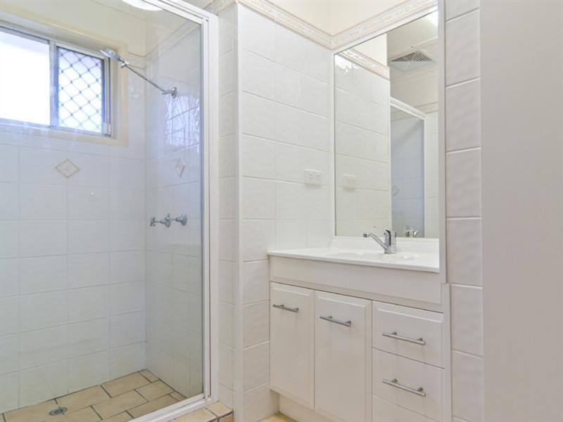 26 Broadwater Avenue, Maroochydore QLD 4558