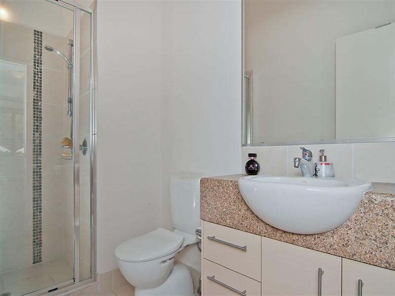 5/2 Urambi Court, Mountain Creek QLD 4557