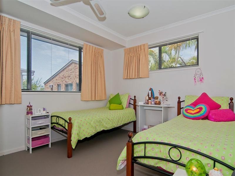 5/2 Urambi Court, Mountain Creek QLD 4557