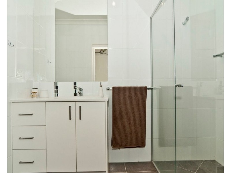 2/11 Allamanda Avenue, Buderim QLD 4556