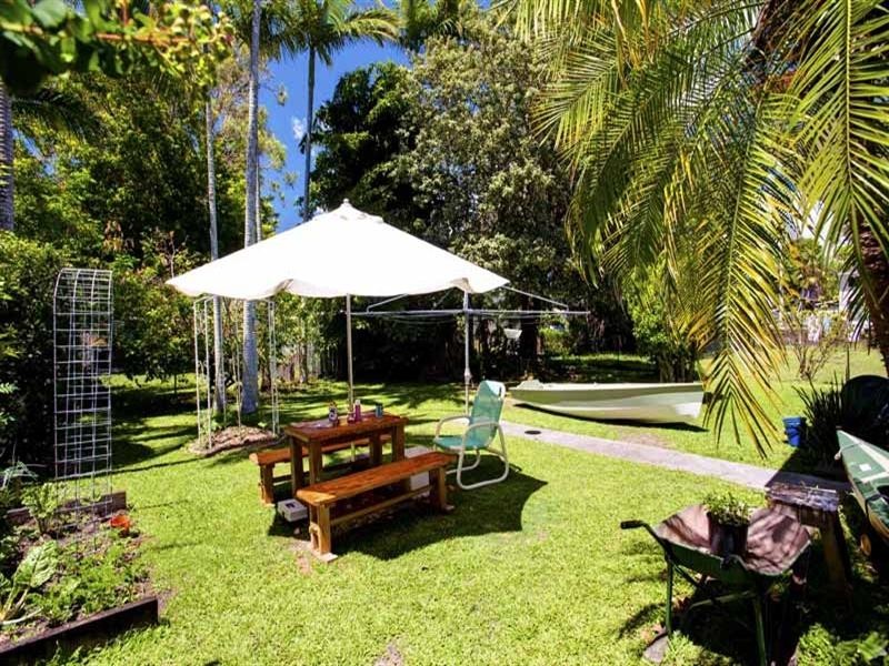 17 Broadwater Avenue, Maroochydore QLD 4558