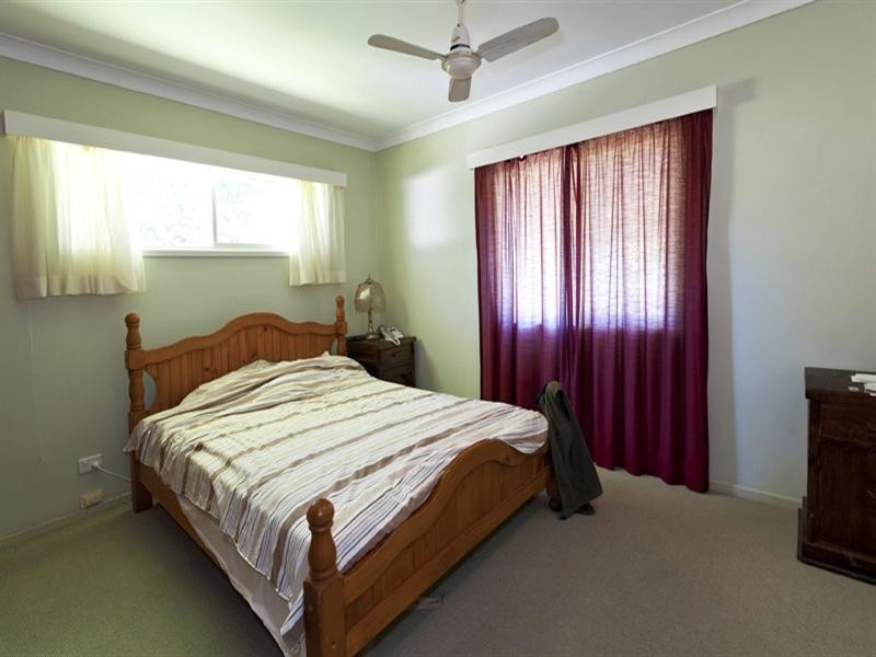 17 Broadwater Avenue, Maroochydore QLD 4558