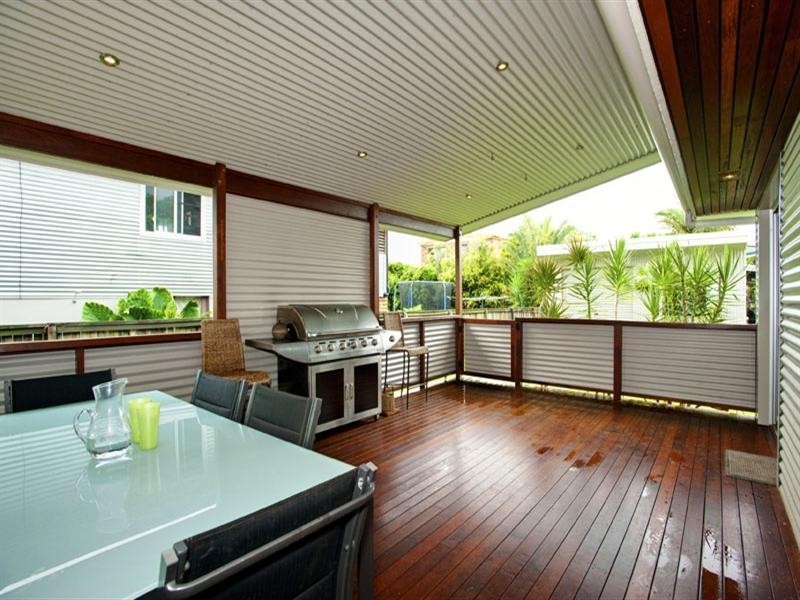 16 Broadwater Avenue, Maroochydore QLD 4558
