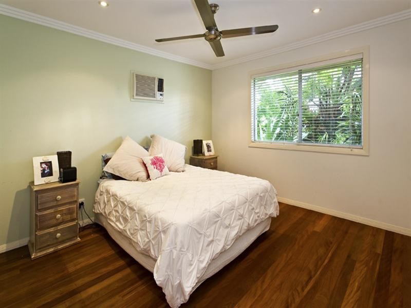 16 Broadwater Avenue, Maroochydore QLD 4558