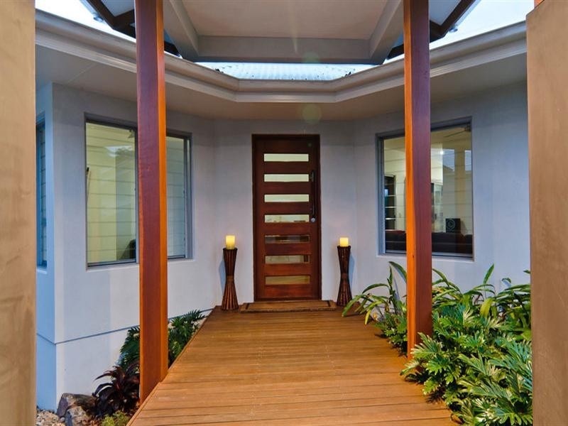 11 Lewis Place, Woombye QLD 4559