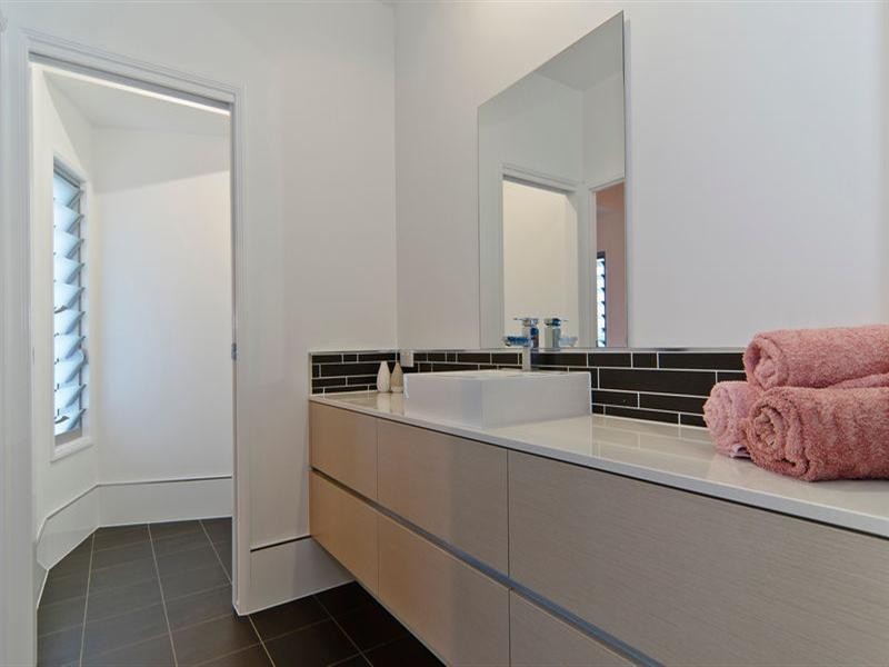 11 Lewis Place, Woombye QLD 4559