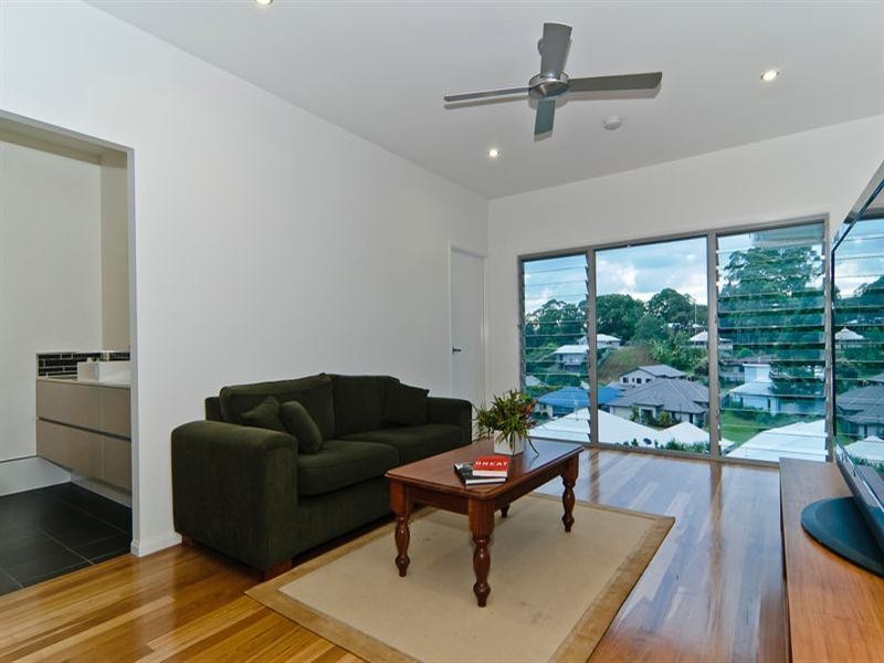 11 Lewis Place, Woombye QLD 4559