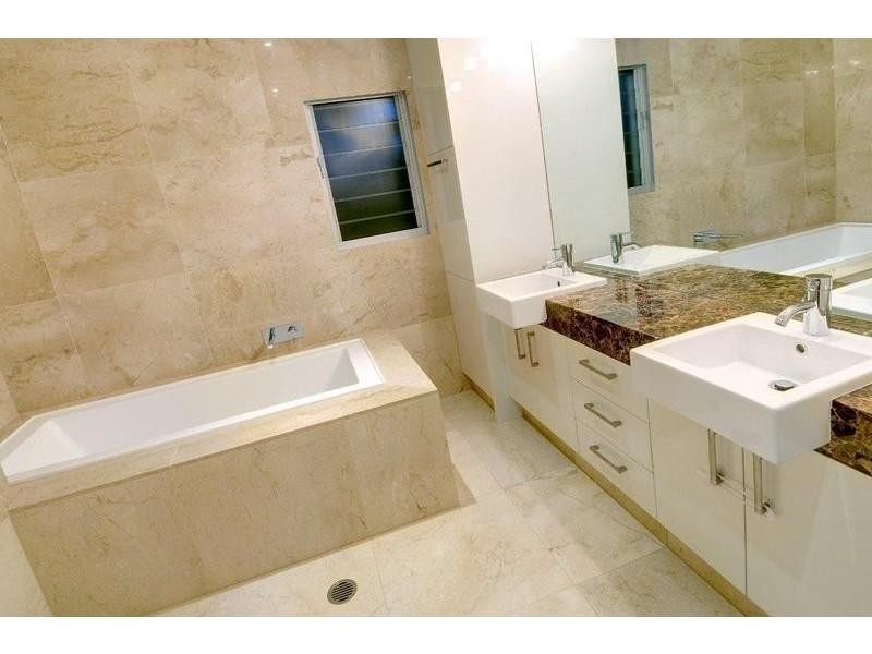 11 Rim Road, Buderim QLD 4556