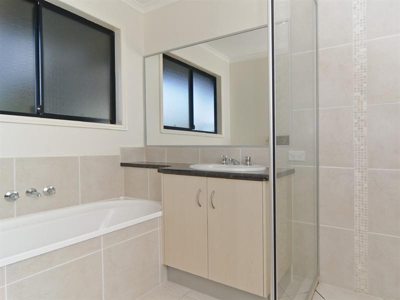 126-128 Glenmount Road, Tanawha QLD 4556