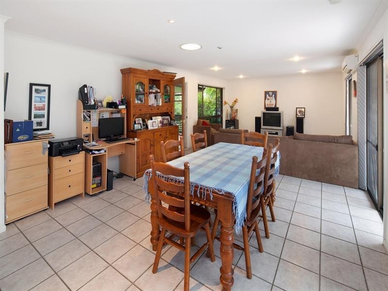 5 Marana Street, Warana QLD 4575