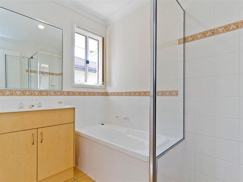 16 Statesman Circuit, Sippy Downs QLD 4556