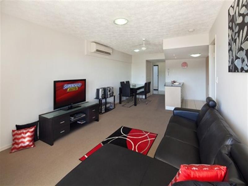 Unit 49/10 Grand Parade, Parrearra QLD 4575