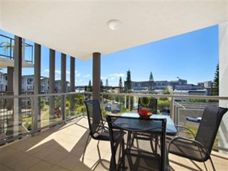 Unit 49/10 Grand Parade, Parrearra QLD 4575