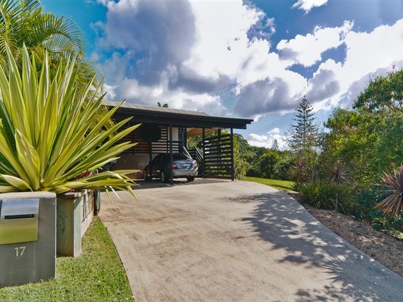 17 St Antons Drive, Mons QLD 4556