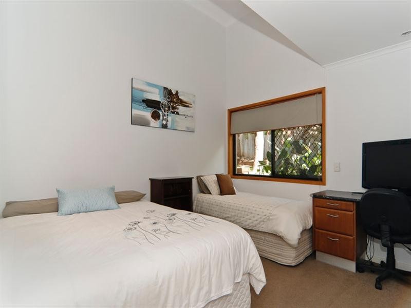 17 St Antons Drive, Mons QLD 4556