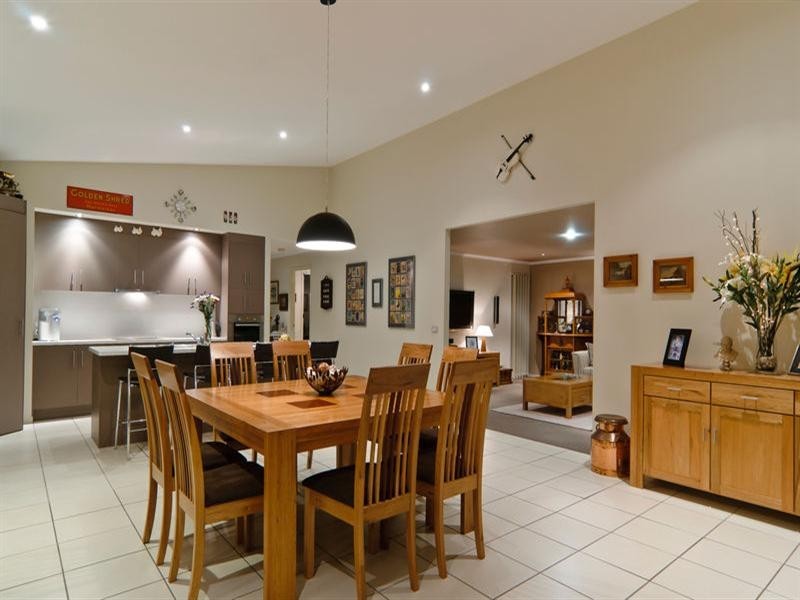 8 Hillview Drive, Buderim QLD 4556