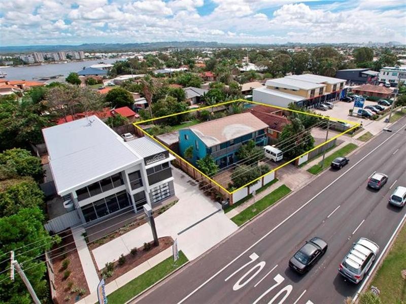 74 and 76 Nicklin Way, Parrearra QLD 4575