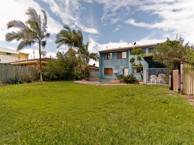 74 and 76 Nicklin Way, Parrearra QLD 4575