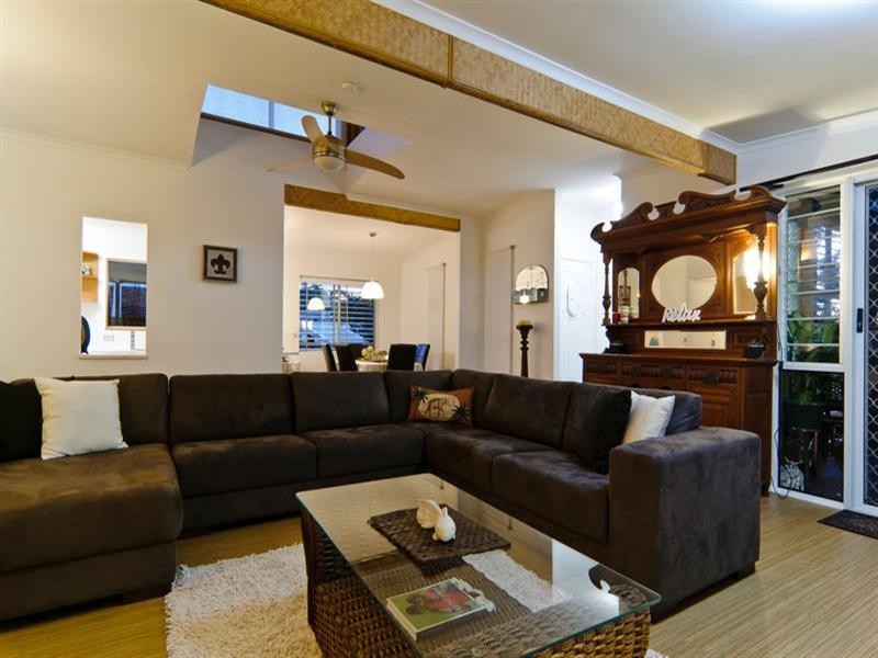 24 Tarnkun Street, Alexandra Headland QLD 4572