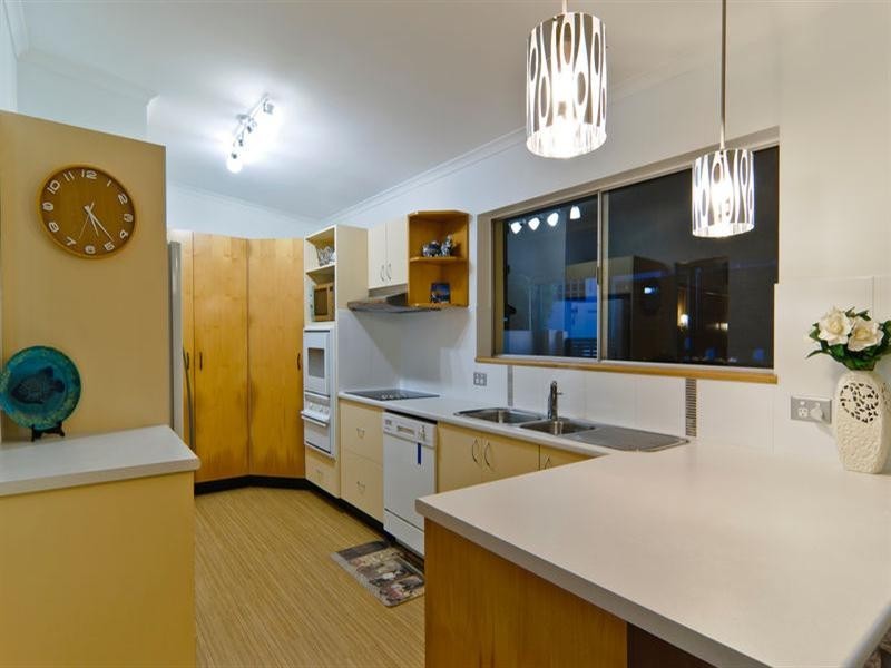 24 Tarnkun Street, Alexandra Headland QLD 4572