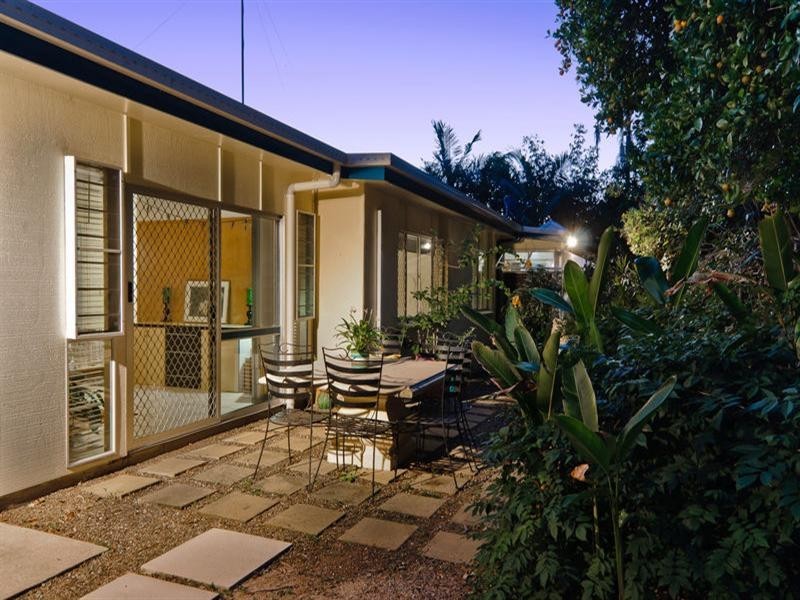 24 Tarnkun Street, Alexandra Headland QLD 4572